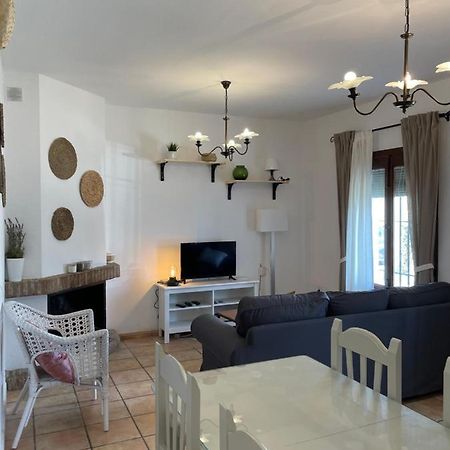 היגוורה דה לה סיירה Agradable Casa Rural Con Chimenea En Interior מראה חיצוני תמונה